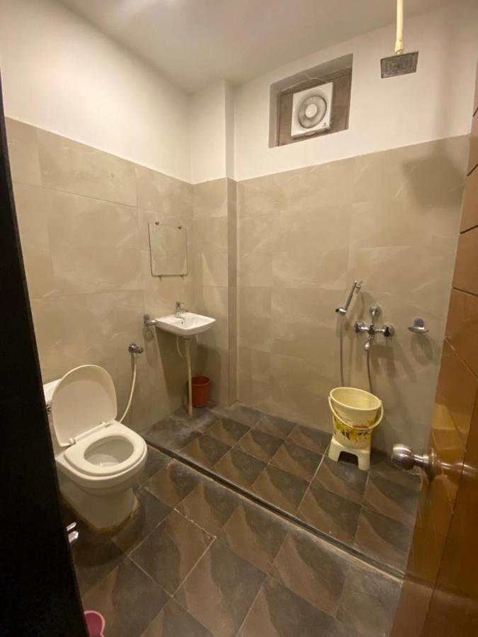 Hotel Raghupati Ayodhya Exteriér fotografie