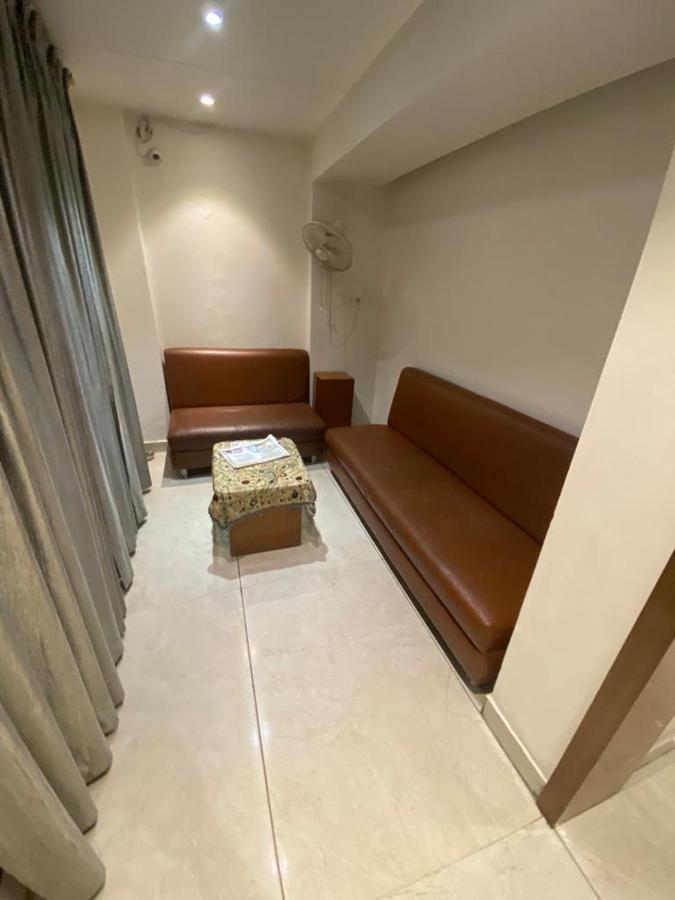 Hotel Raghupati Ayodhya Exteriér fotografie