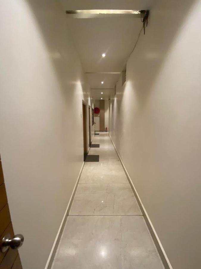 Hotel Raghupati Ayodhya Exteriér fotografie